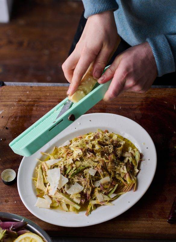 Artischocken mit Nüssen und Parmesan